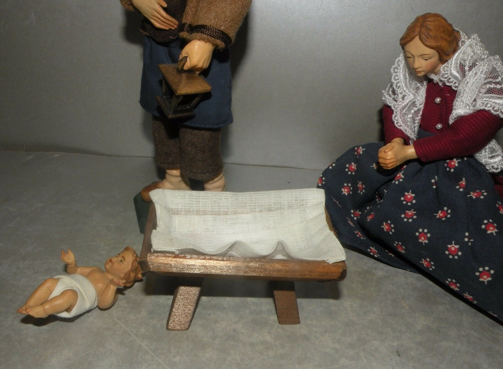 Nativity Dressed 20 Cm