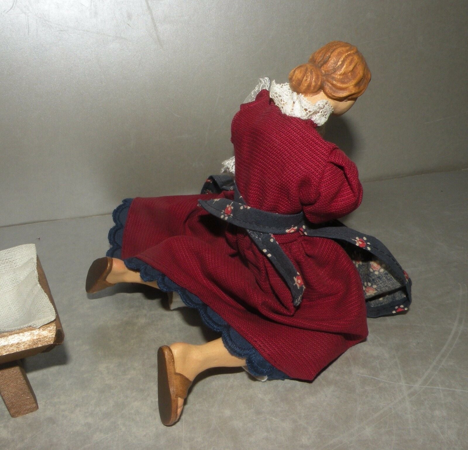 Nativity Dressed 20 Cm