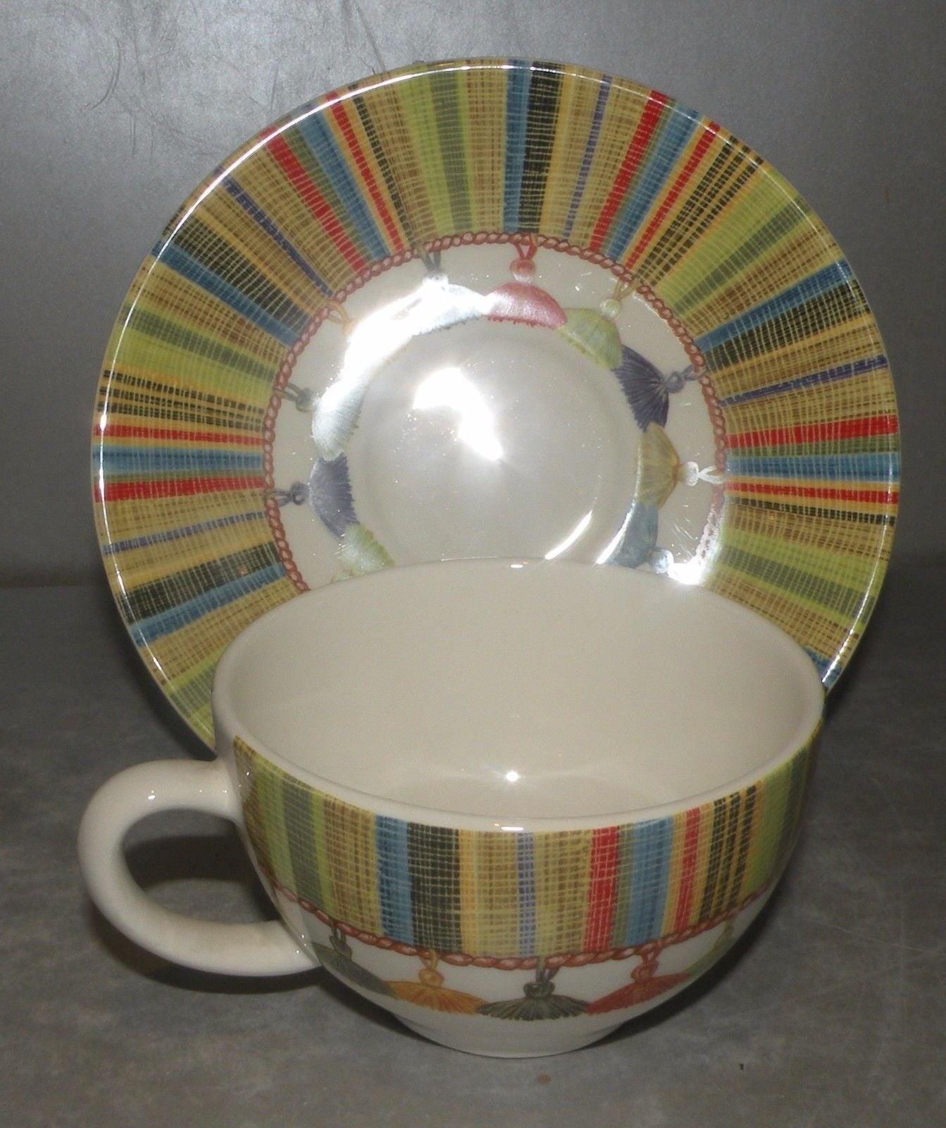 Tea Cup & Saucer Taffetas