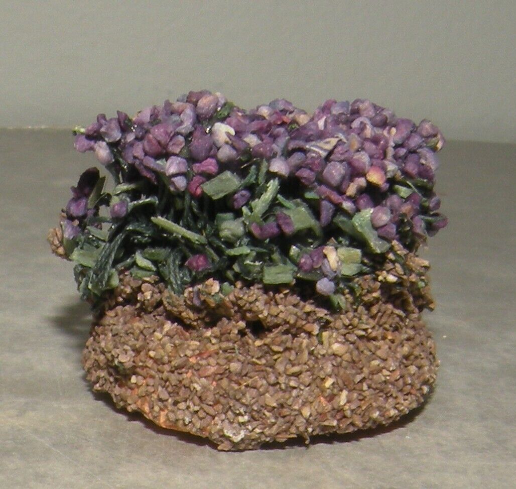 Lavender Bush, ( 928 )  Fouque 6 Cm