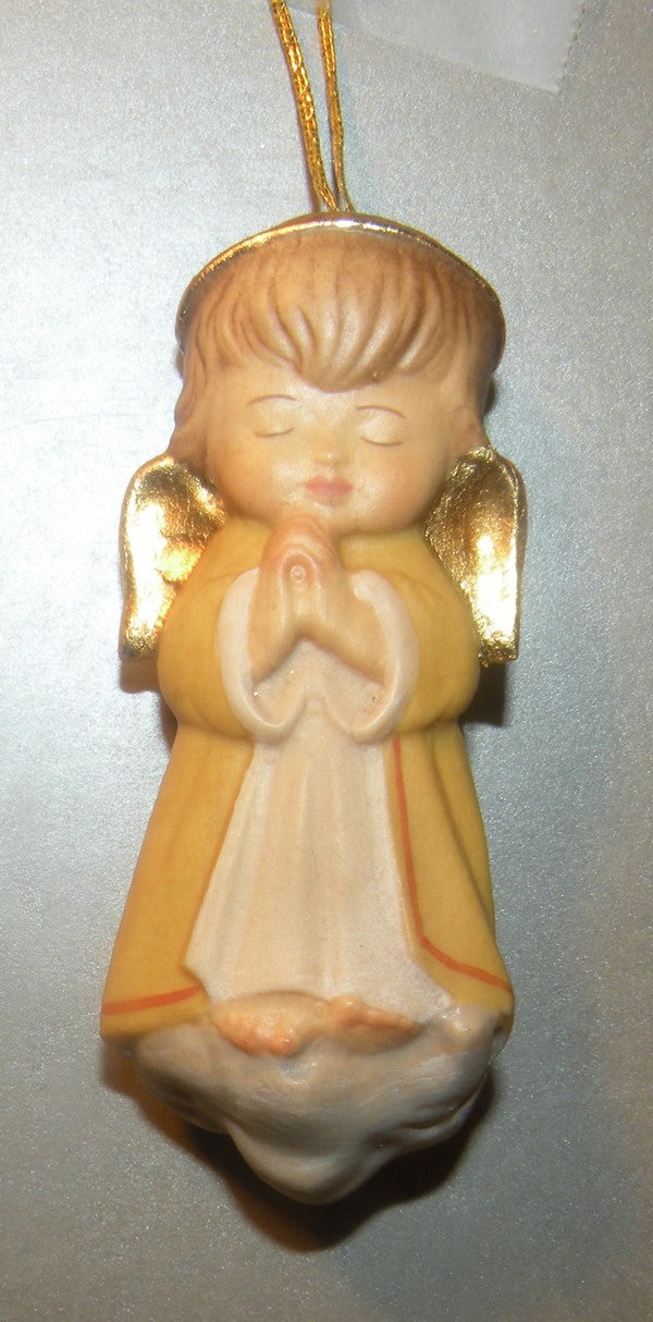 Yellow Angel on the  cloud, 10206-GE, Angels