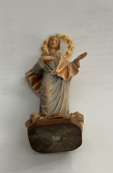 Queen of Medjugorje with stellar with Case ( 10383 ), Lepi