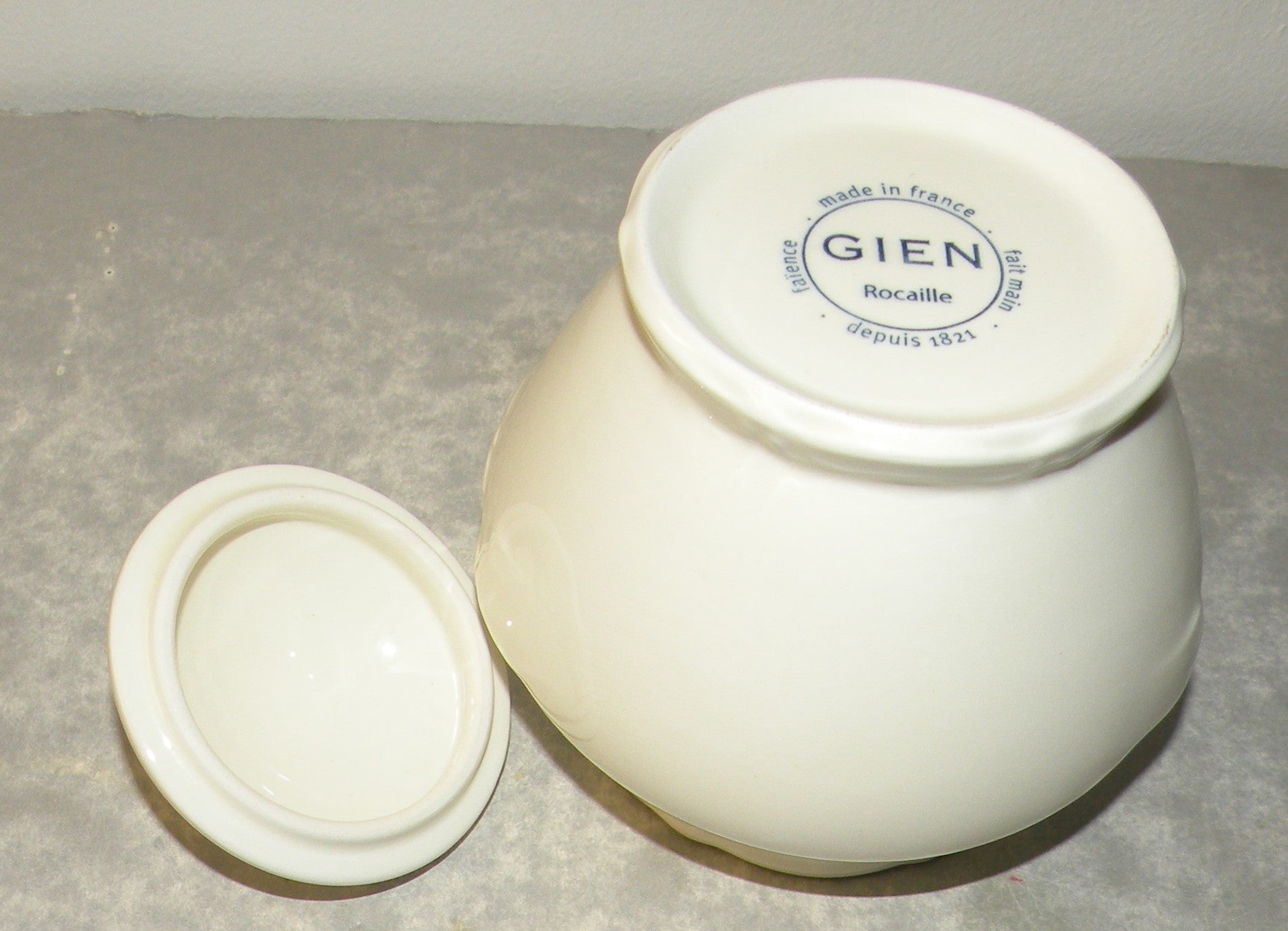 Covered Sugar Bowl, Rocaille