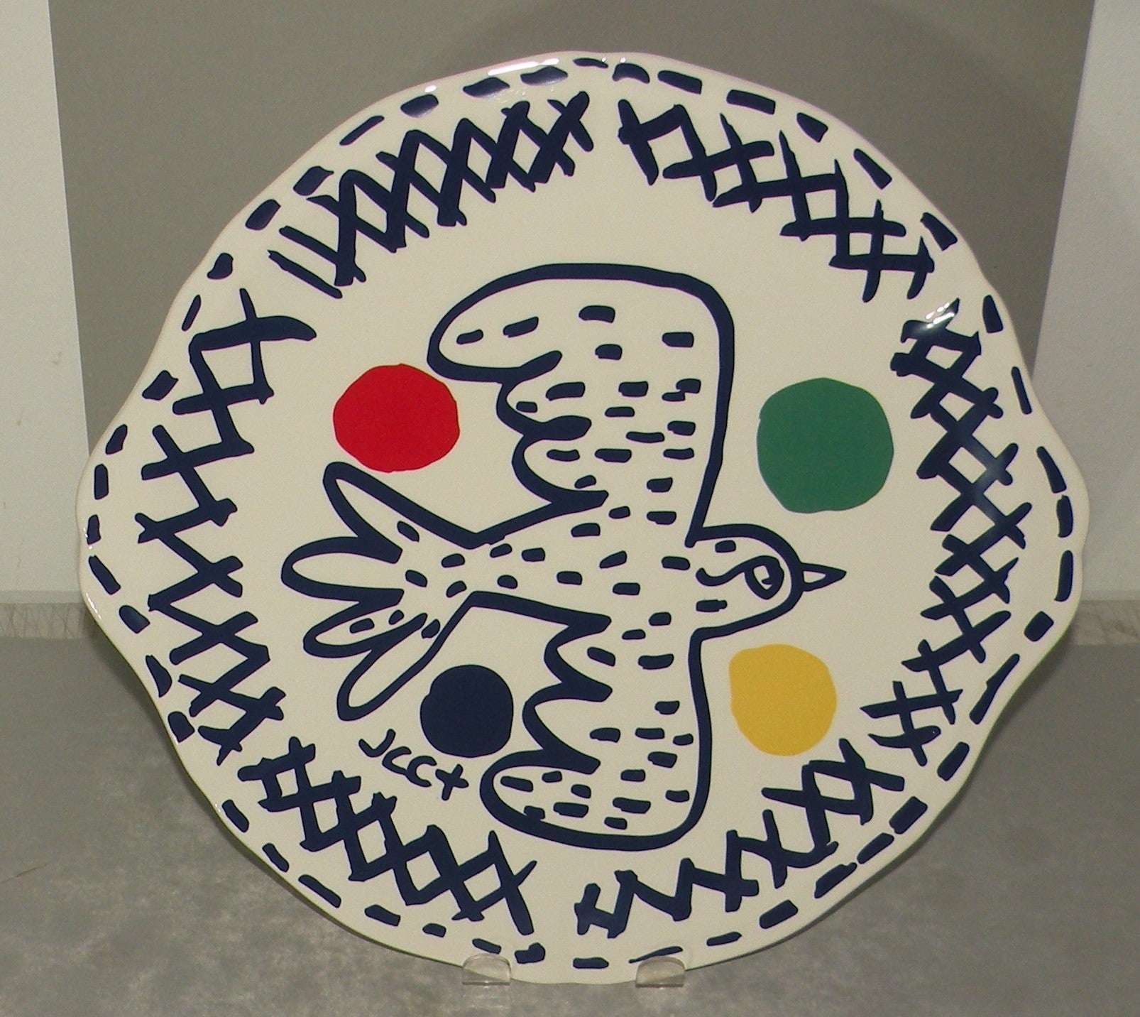 Eared Round Cake Platter Archipel Sentimental