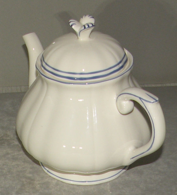 Tea Pot , Filet Bleu – Claude Berry