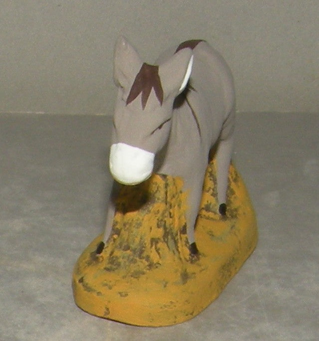 Donkey standing in the grass  ( 464 ) Fouque, 6 cm