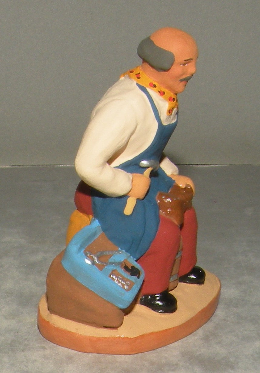Shoemaker at Work , ( 313 )  Fouque, 9 cm