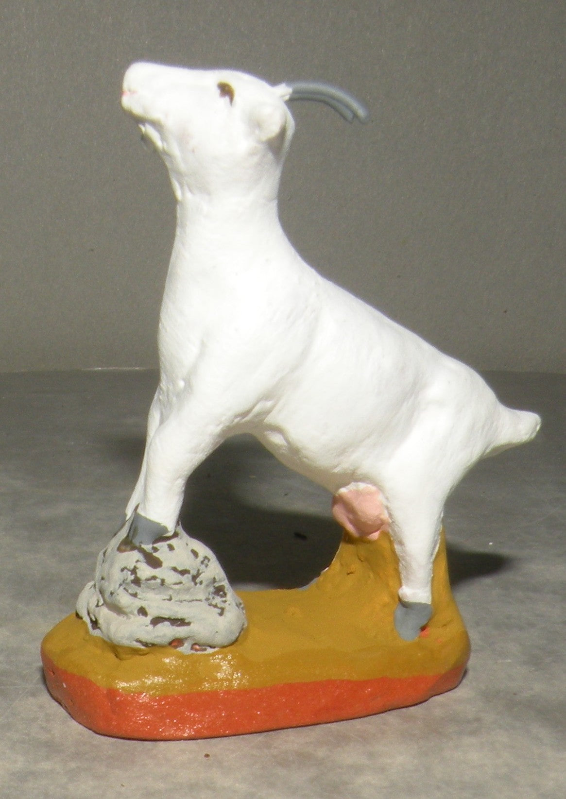 Goat standing on a bolder, ( 459 )  Fouque, 9 cm