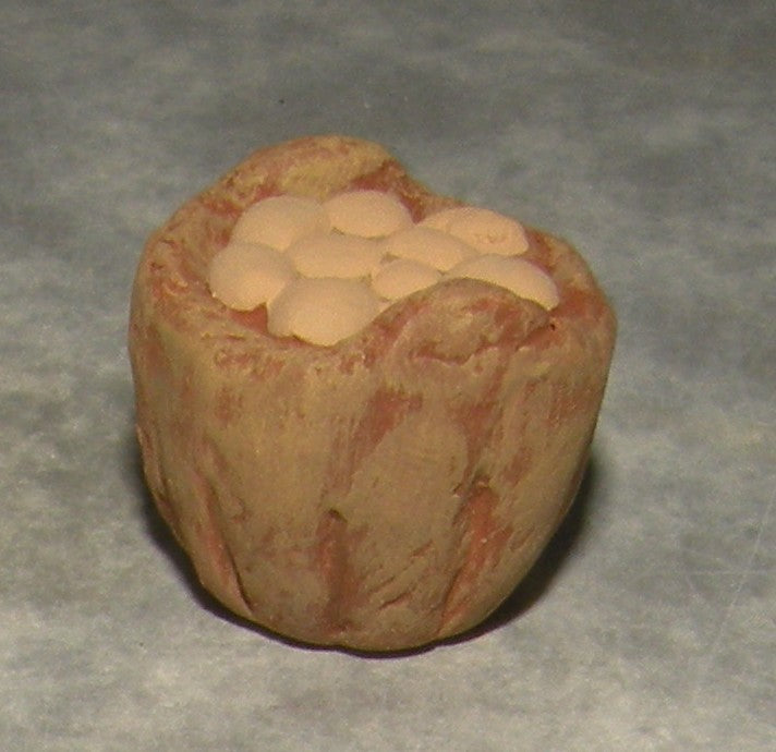 Basket of Eggs, ( 806 )  Fouque, 9 cm