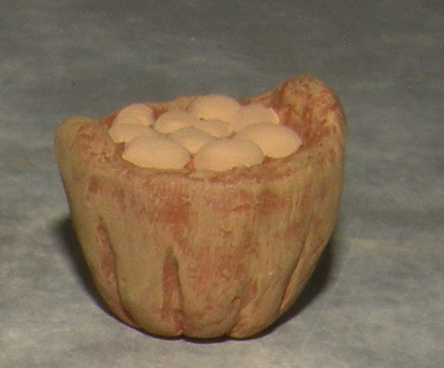 Basket of Eggs, ( 806 )  Fouque, 9 cm