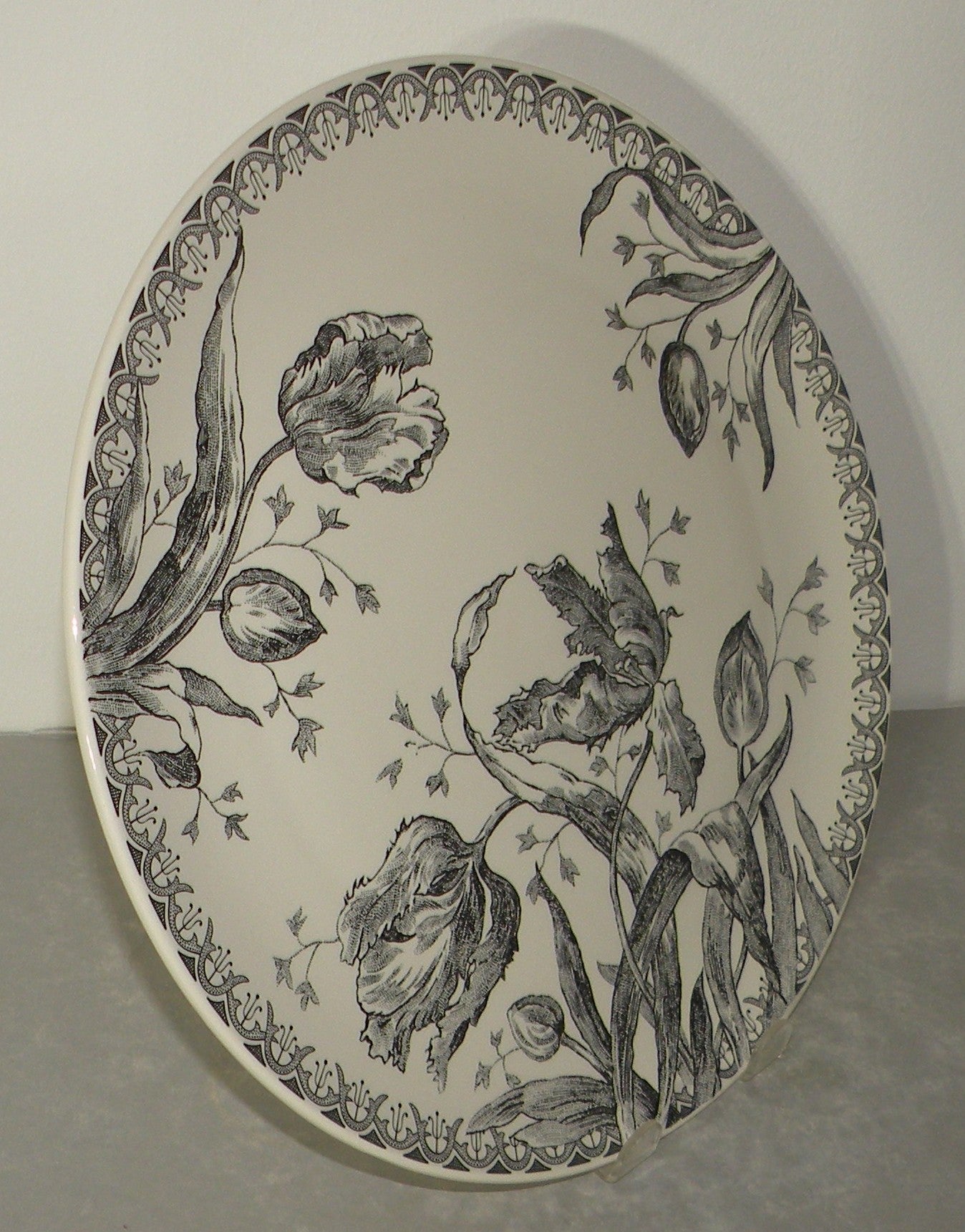 Round Cake Platter,Tulipes Noires