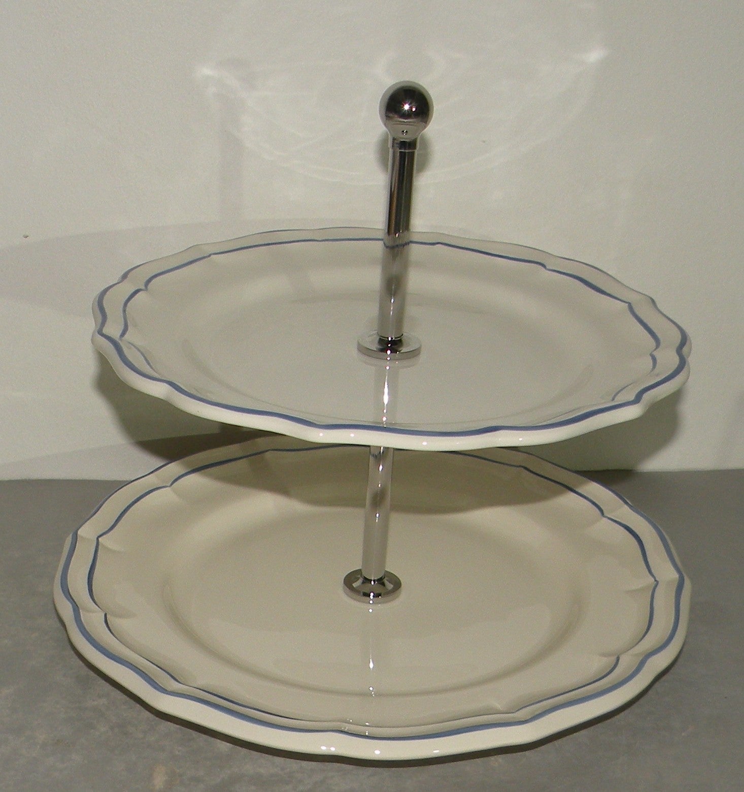 Three-tier Cake Stand,  Filet Bleu