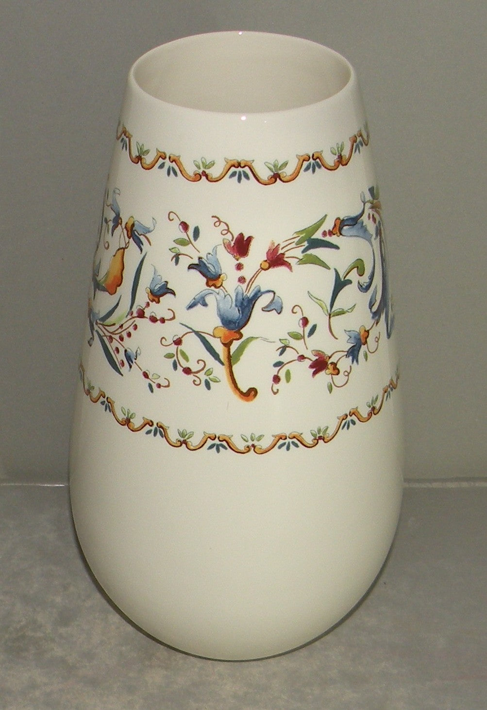 Vase Bulbe number 4 , Toscana