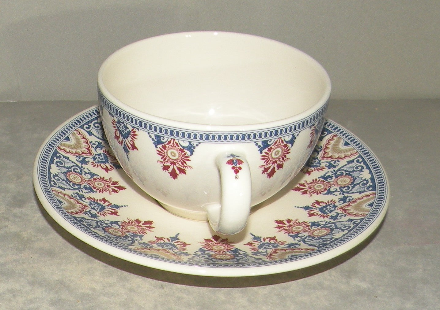 Tea Cup & Saucer Rouen Or