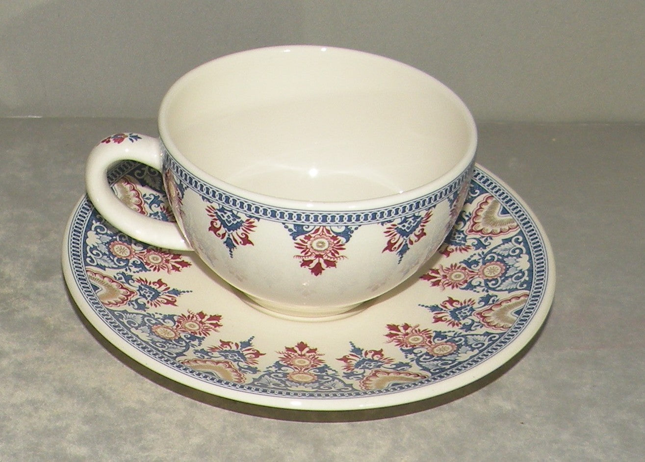 Tea Cup & Saucer Rouen Or