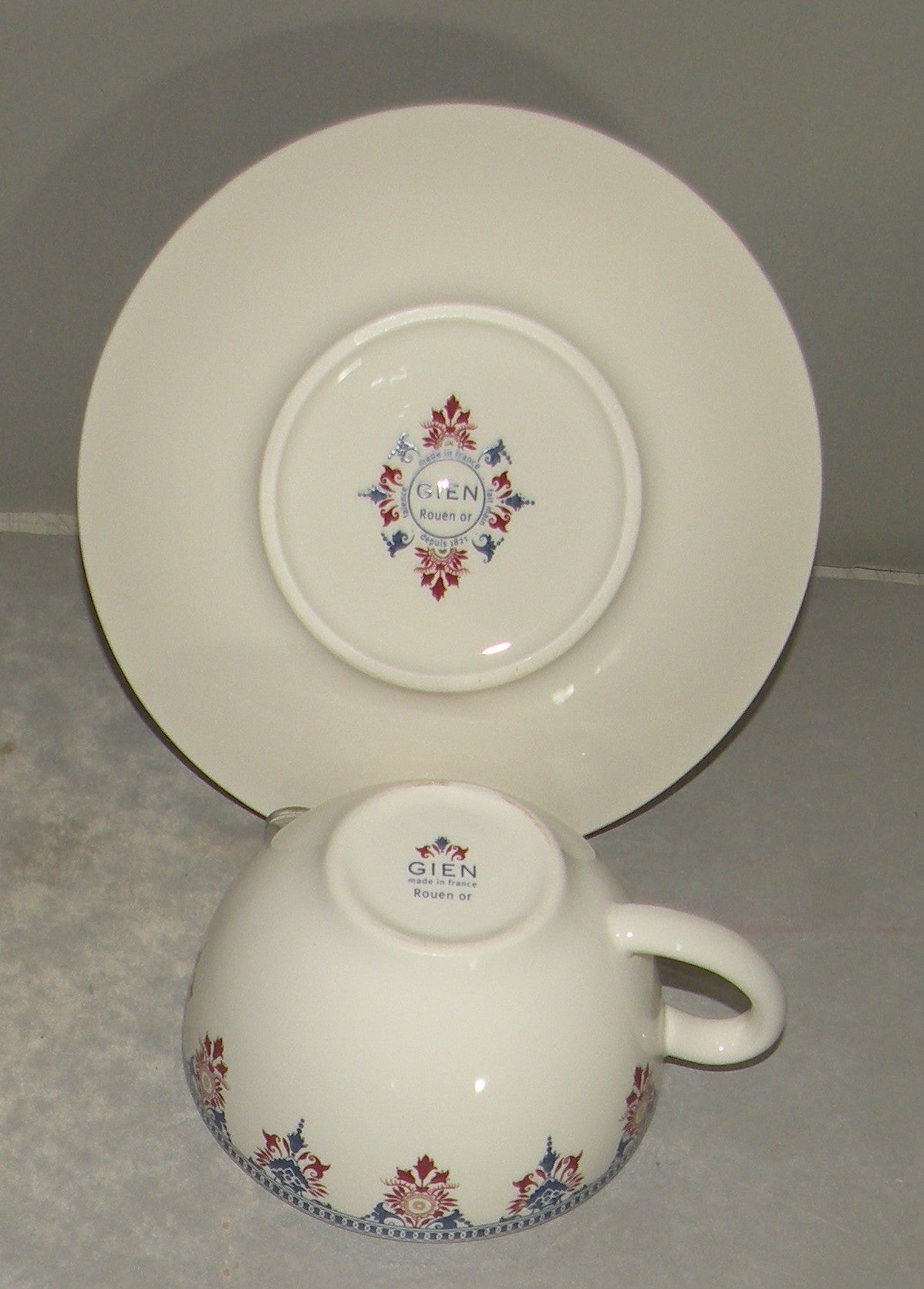 Breakfast Cup & Saucer Rouen Or