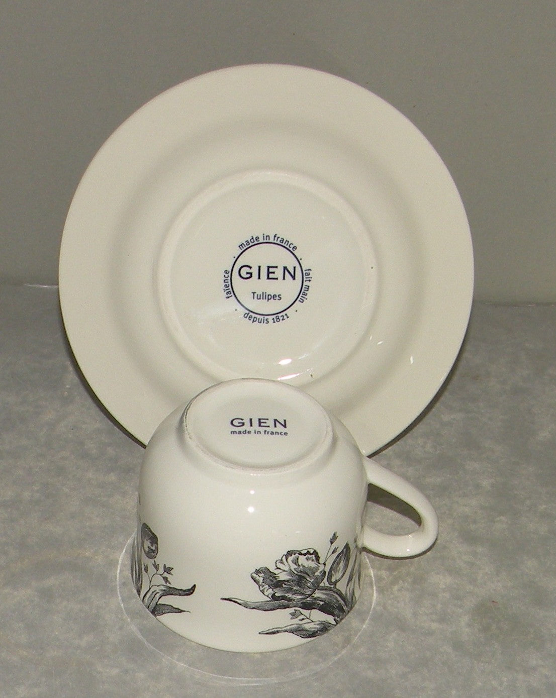Tea Cup & Saucer,Tulipes Noires