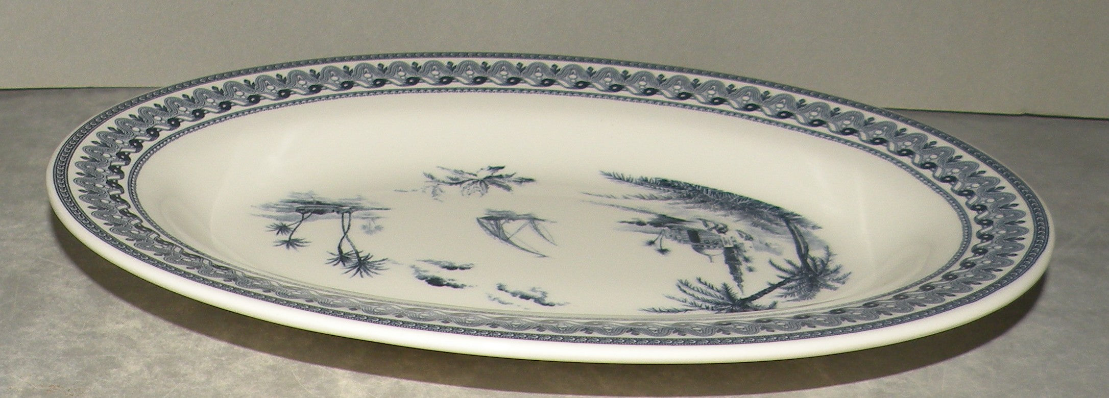 Pickle Dish , Les Depareillees in Blue