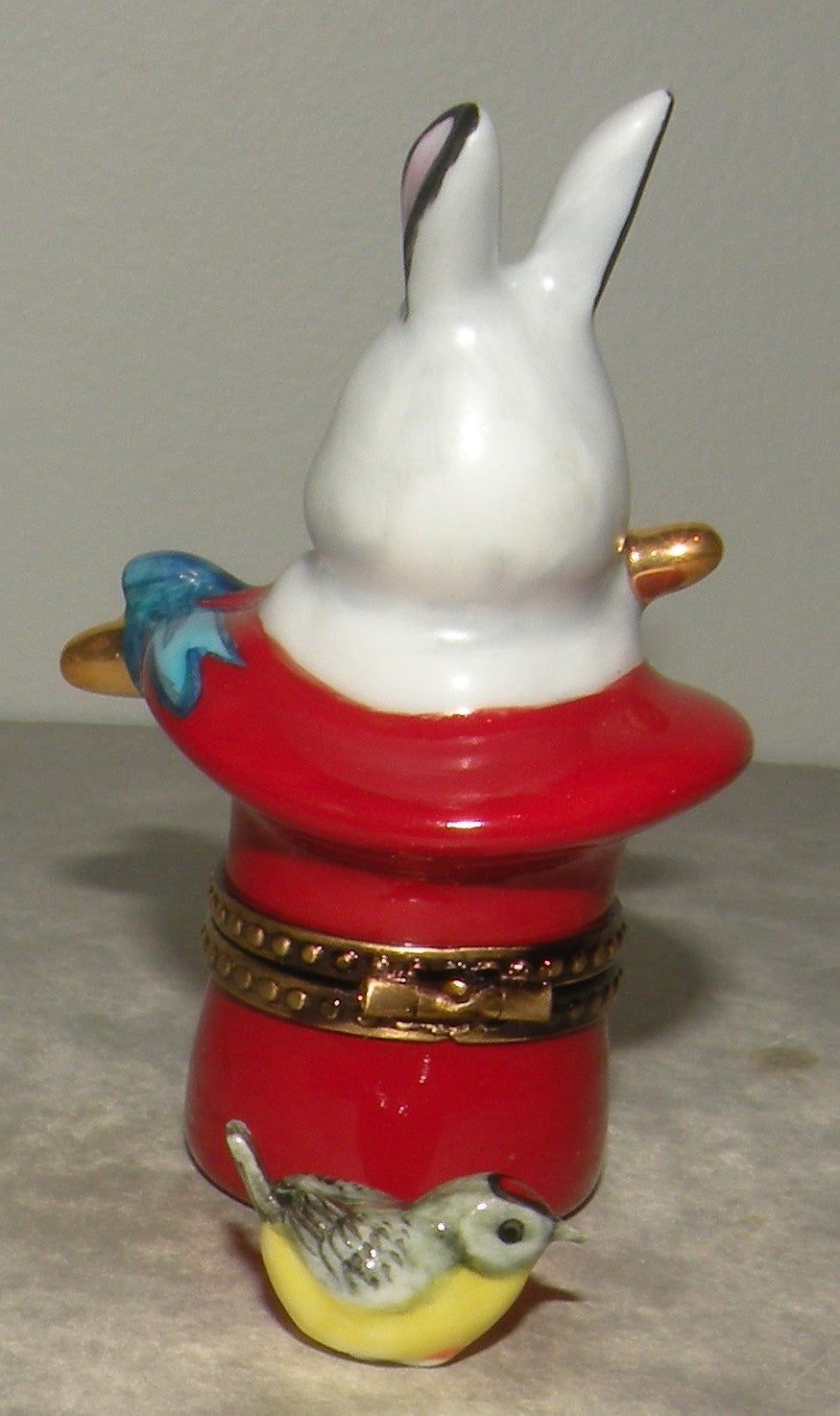 Rabbit Magician, Limoges Box number 15