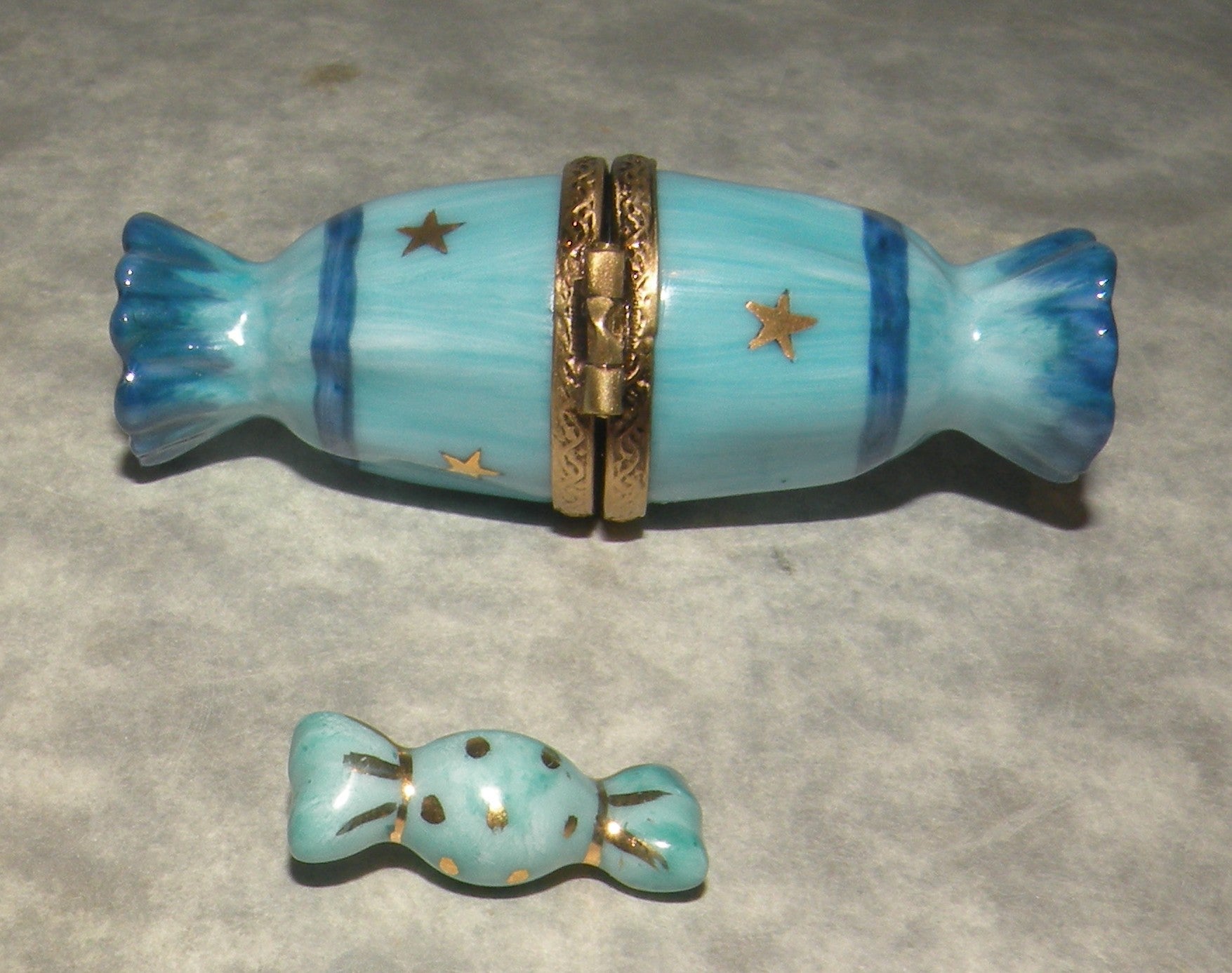 Blue Candy , Limoges Box number 48