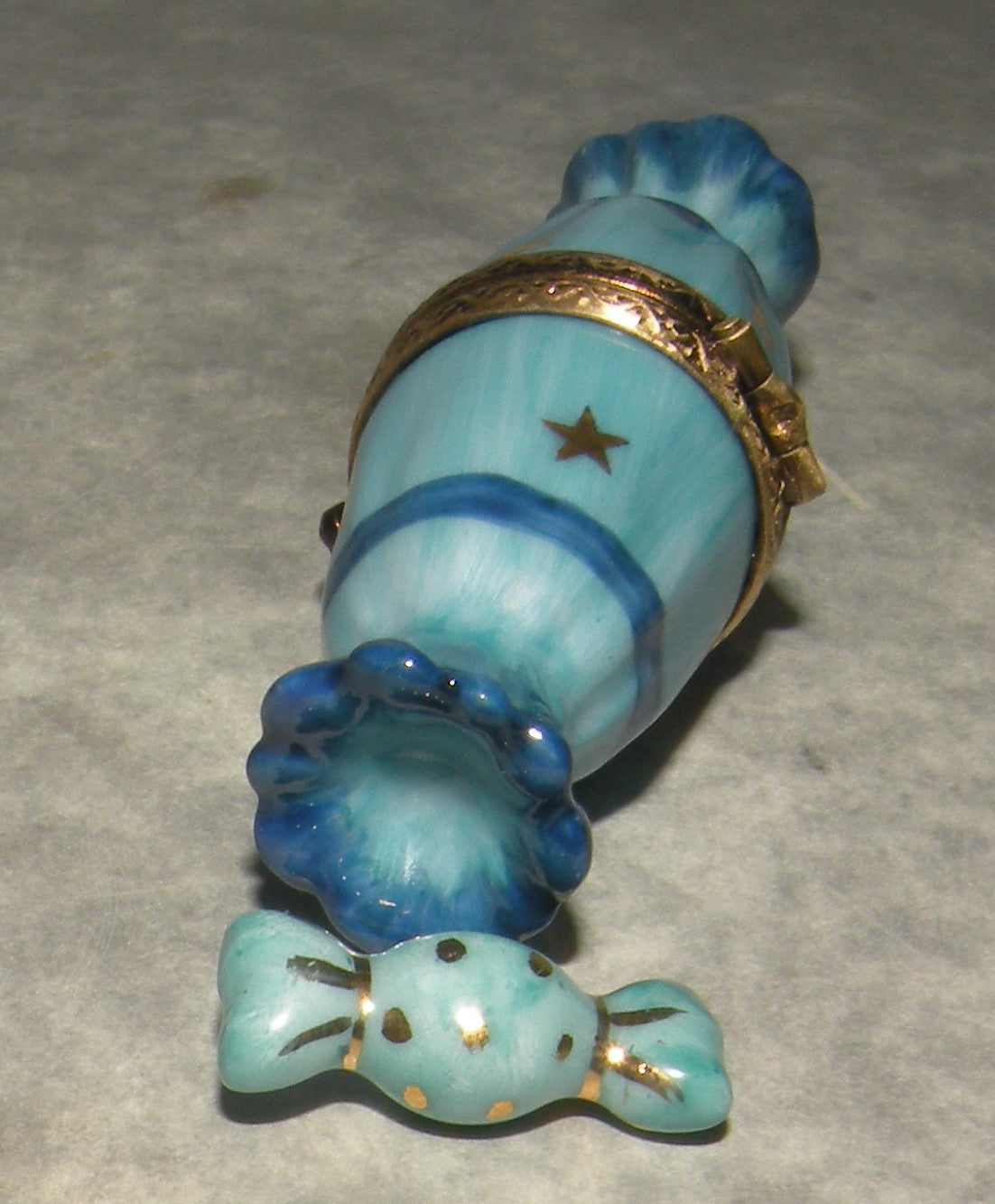 Blue Candy , Limoges Box number 48