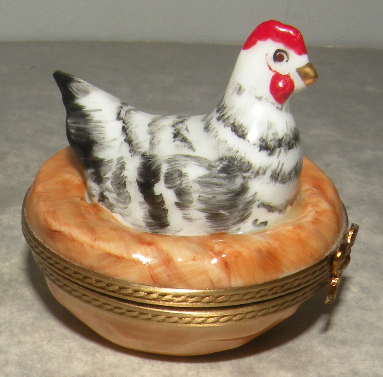 Hen with Eggs , Limoges Box number 54
