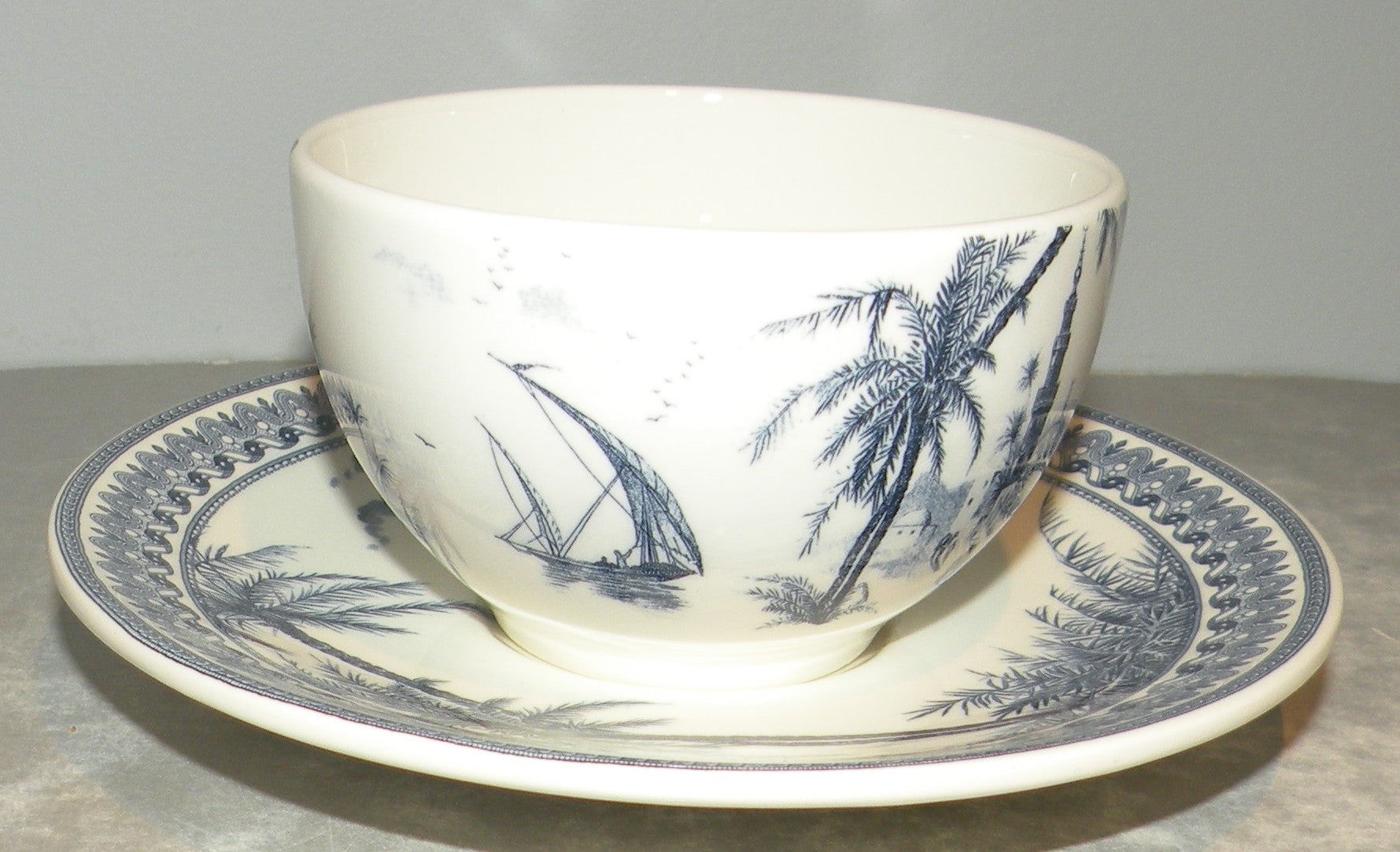 Tea cup & Saucer,  , Les Depareillees in Blue