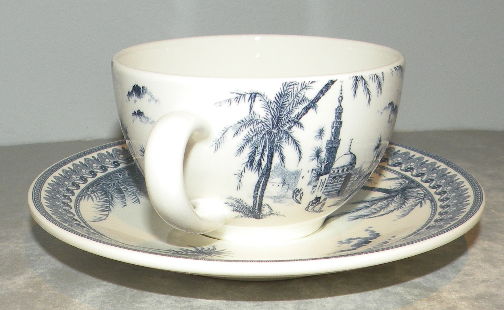 Tea cup & Saucer,  , Les Depareillees in Blue