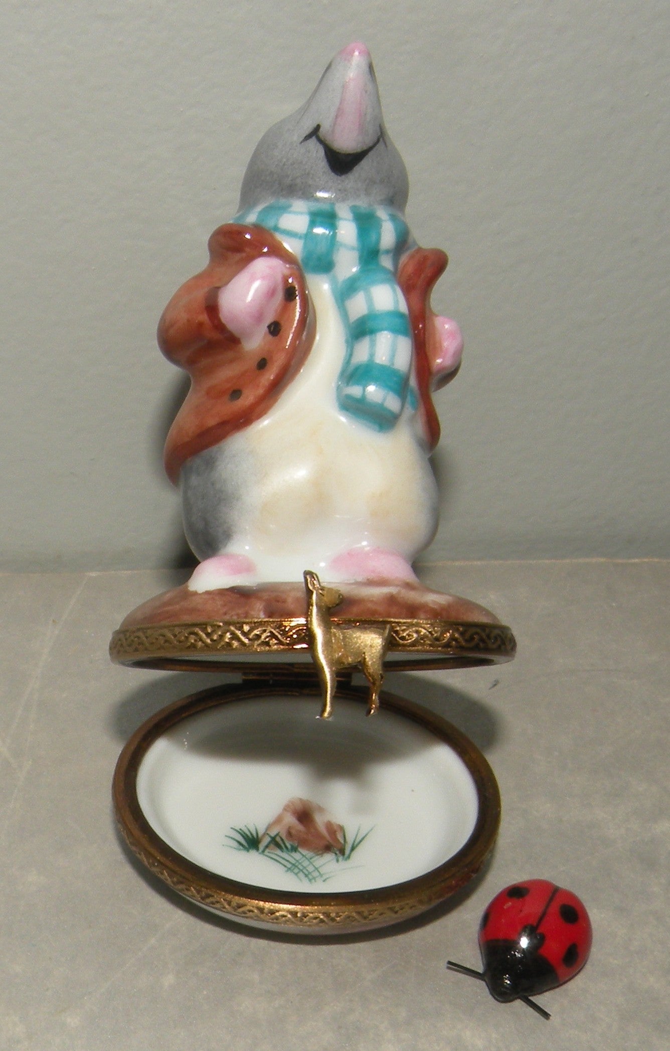 Mole ,  Limoges Box number  84