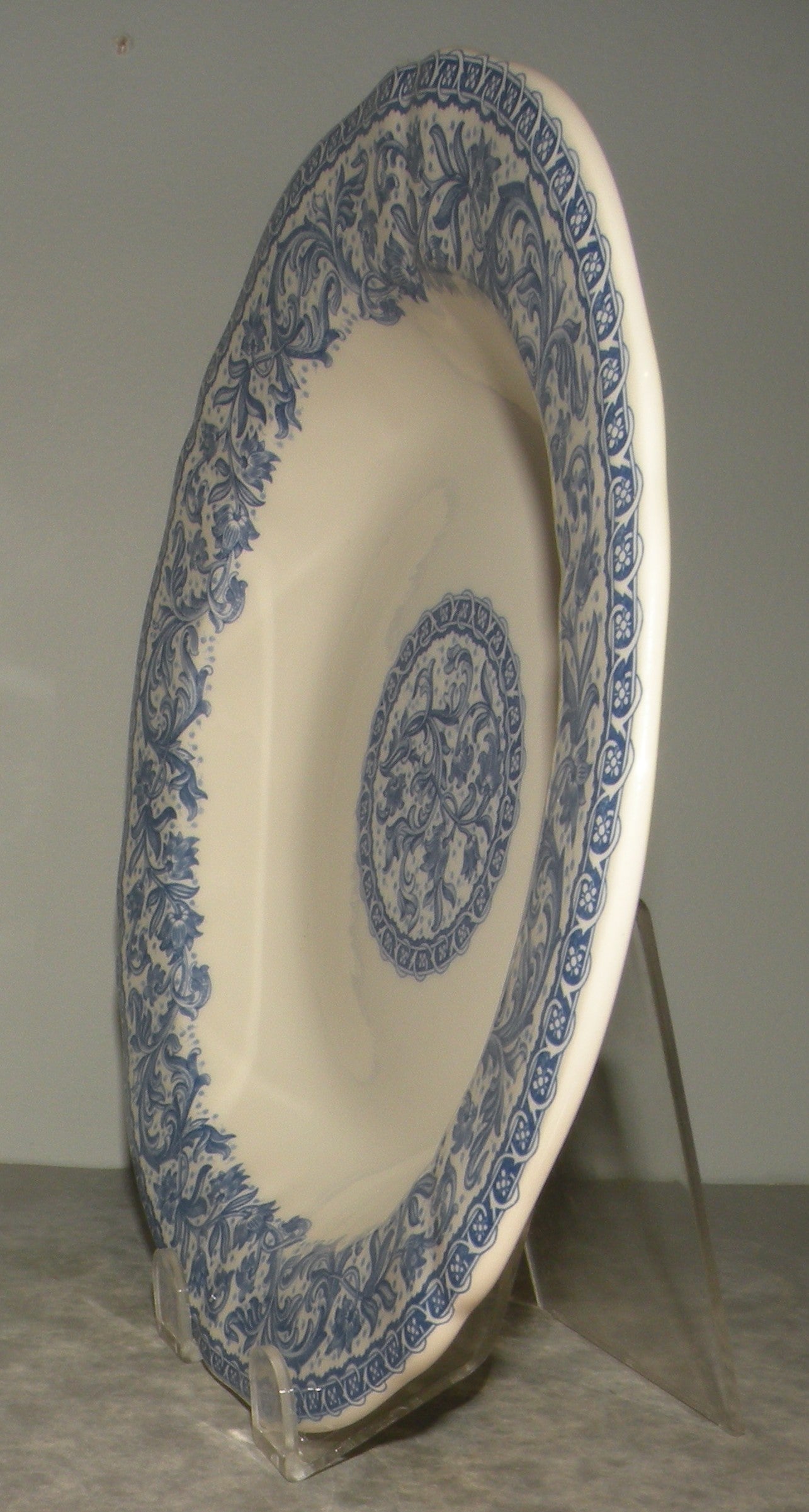 Rim Soup Plate, Rouen 37