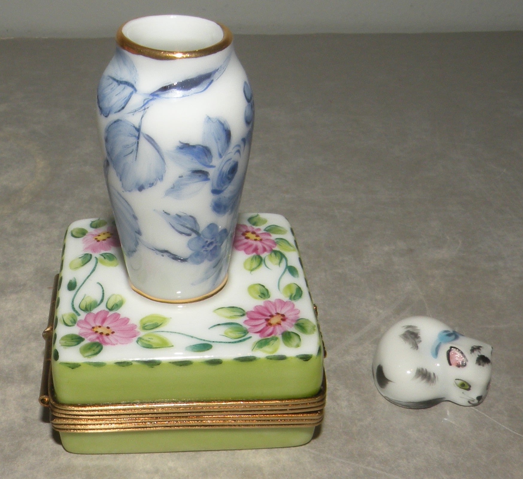 Rectangular box and vase Limoges Box number 91