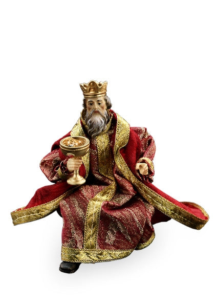 Wise Man kneel. with jewellery ( Melchoir )  - Folk nativity dressed- 10901-05