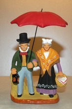 Couple with umbrella, Fouque , 9 cm