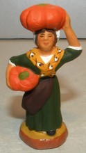 Woman carrying Pumpkins,  Fouque, 4 cm