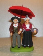 Couple with Umbrella,  Didier, 10 cm
