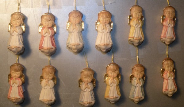 Display and 12 angels with differents colors