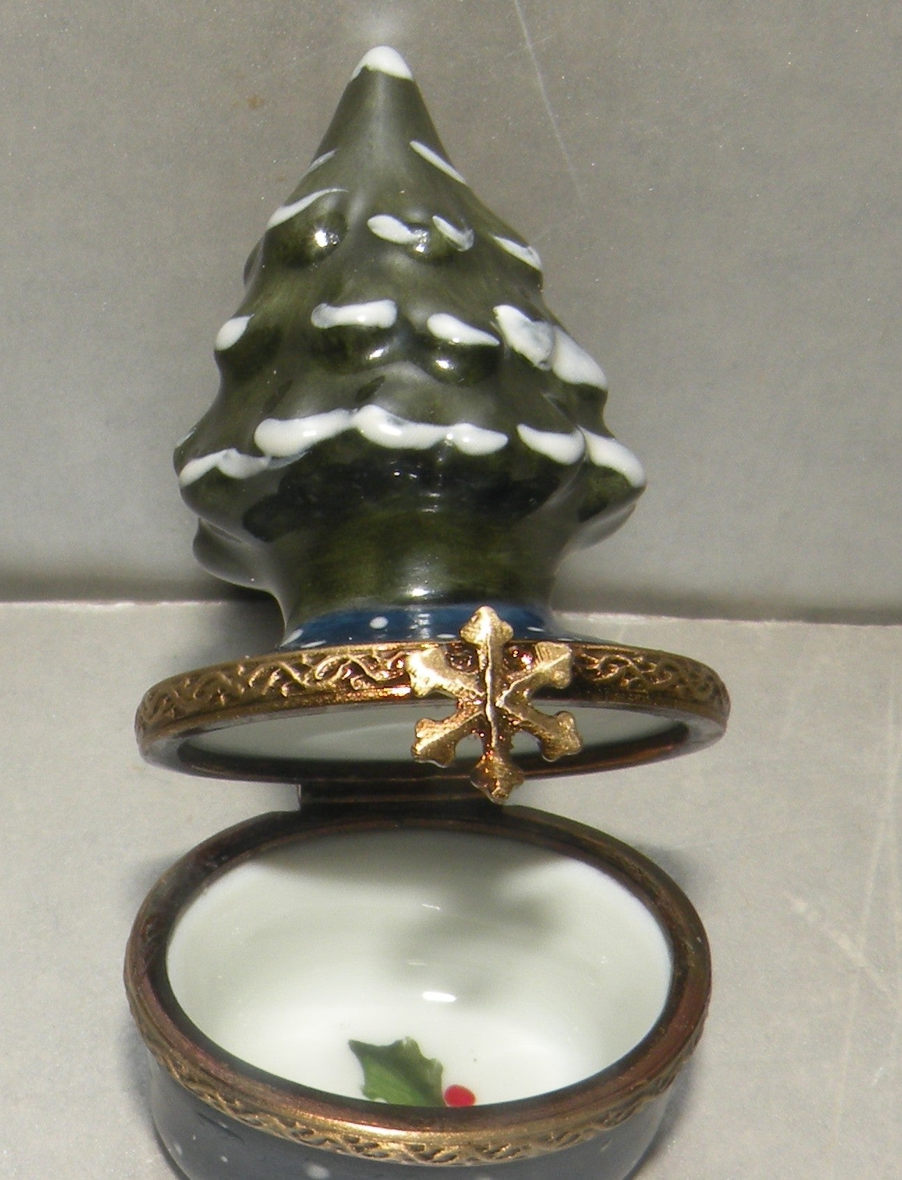 Small Christmas tree, Limoges box number 59