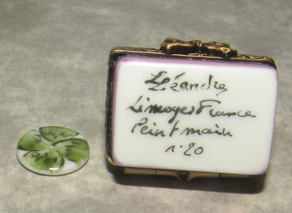 Mini Rectangle with violets, Limoges Box number 22