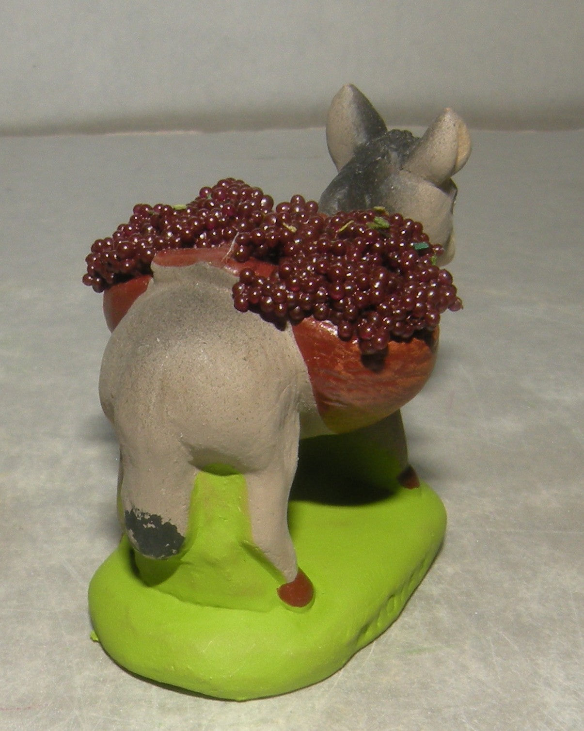Donkey Carrying Grapes, Didier, 4cm