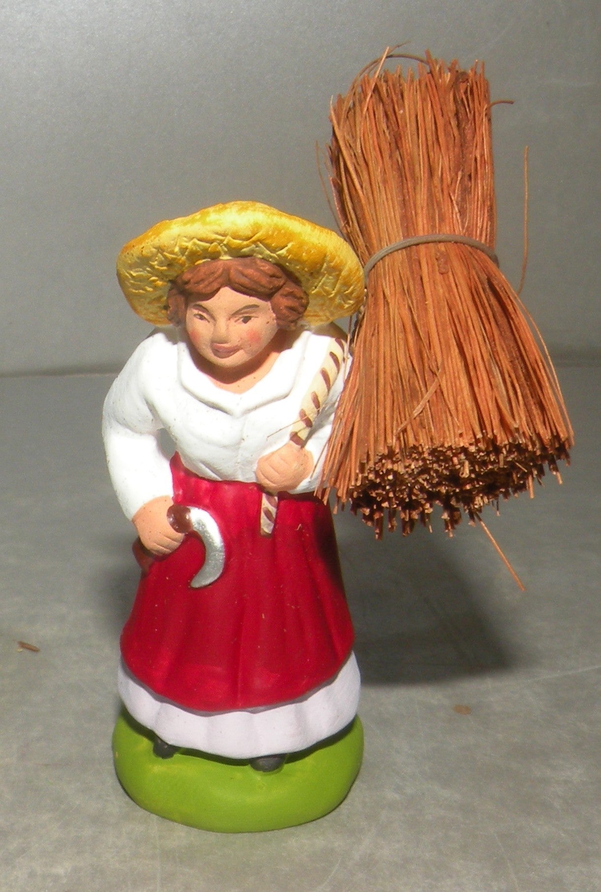 Woman with Hay , Didier, 6 Cm