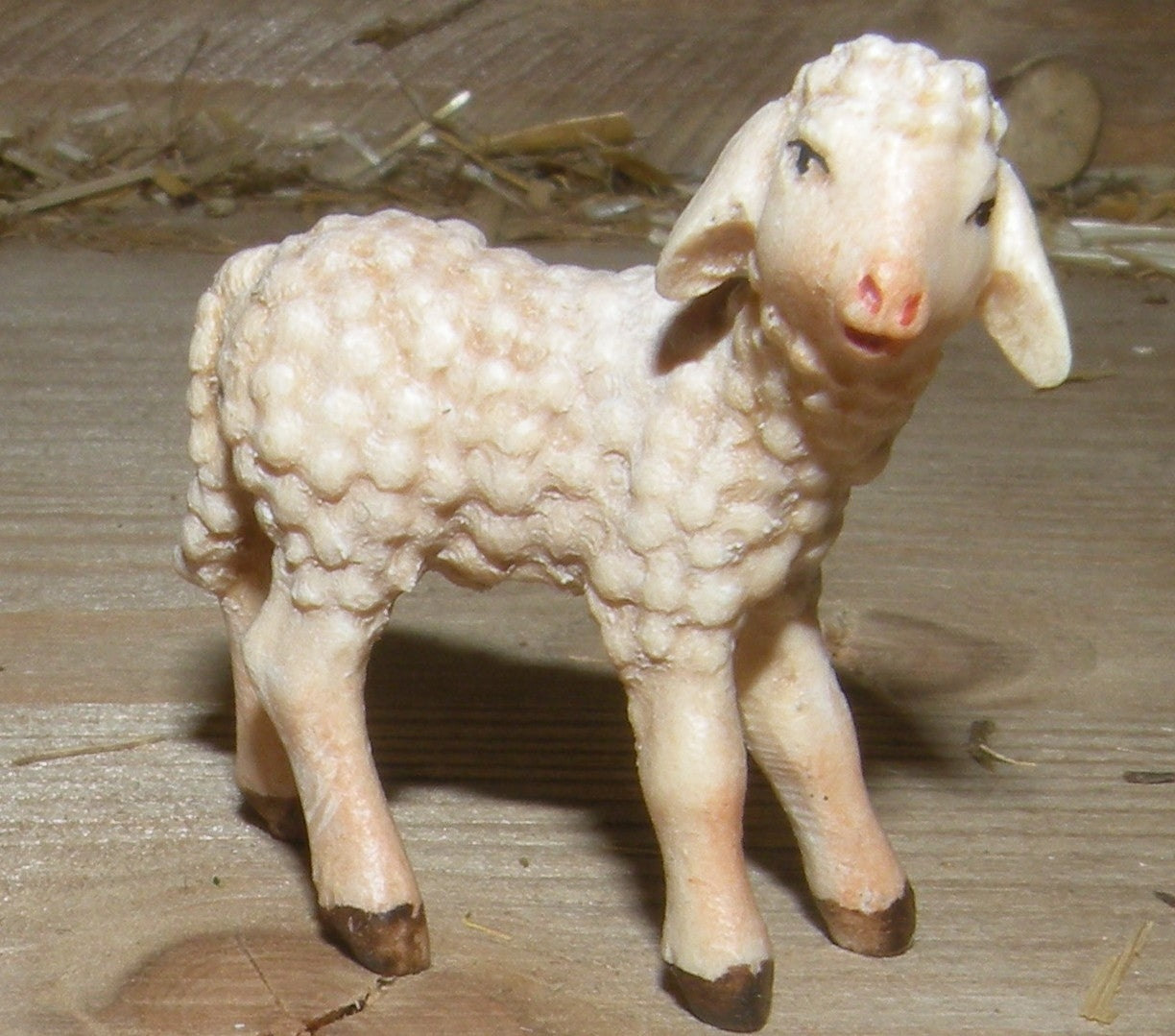 Lamb standing - Folk nativity dressed- 21287