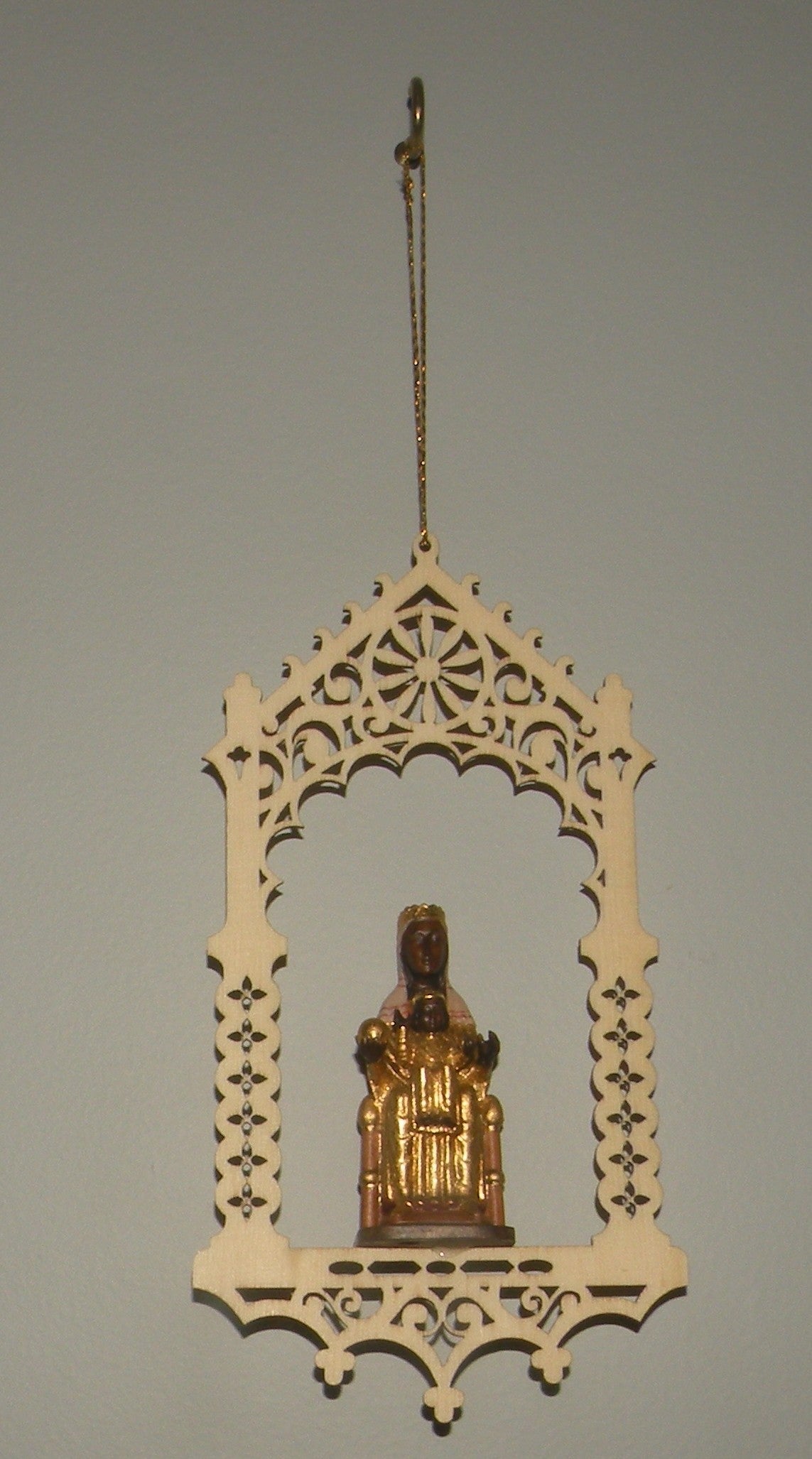 Virgin of Montserrat in niche - 08365