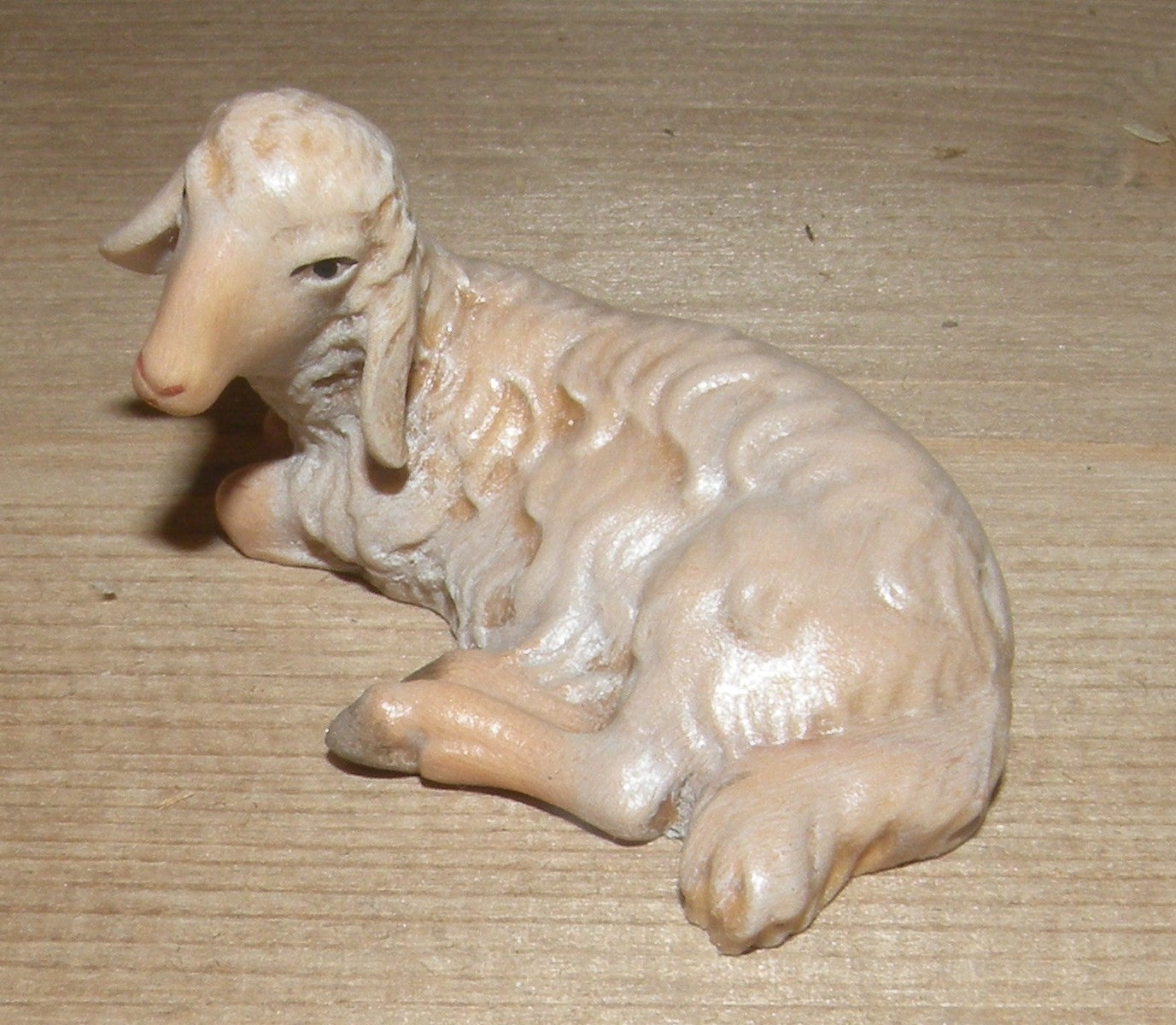 Sheep lying-down - Folk nativity dressed- 21208