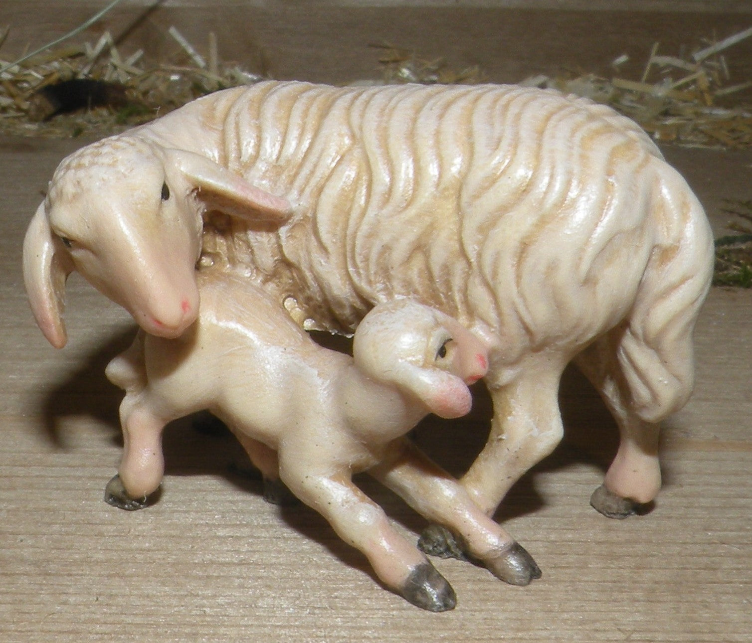Sheep with lamb - Folk nativity dressed- 21200