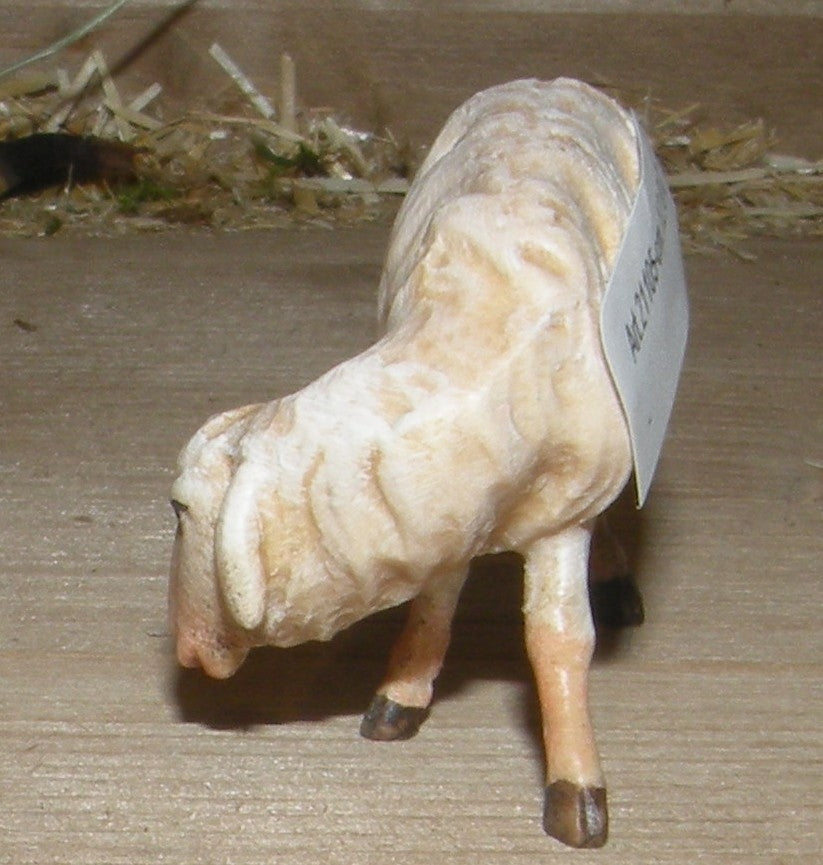 Sheep scratching - Oriental nativity dressed- 21105