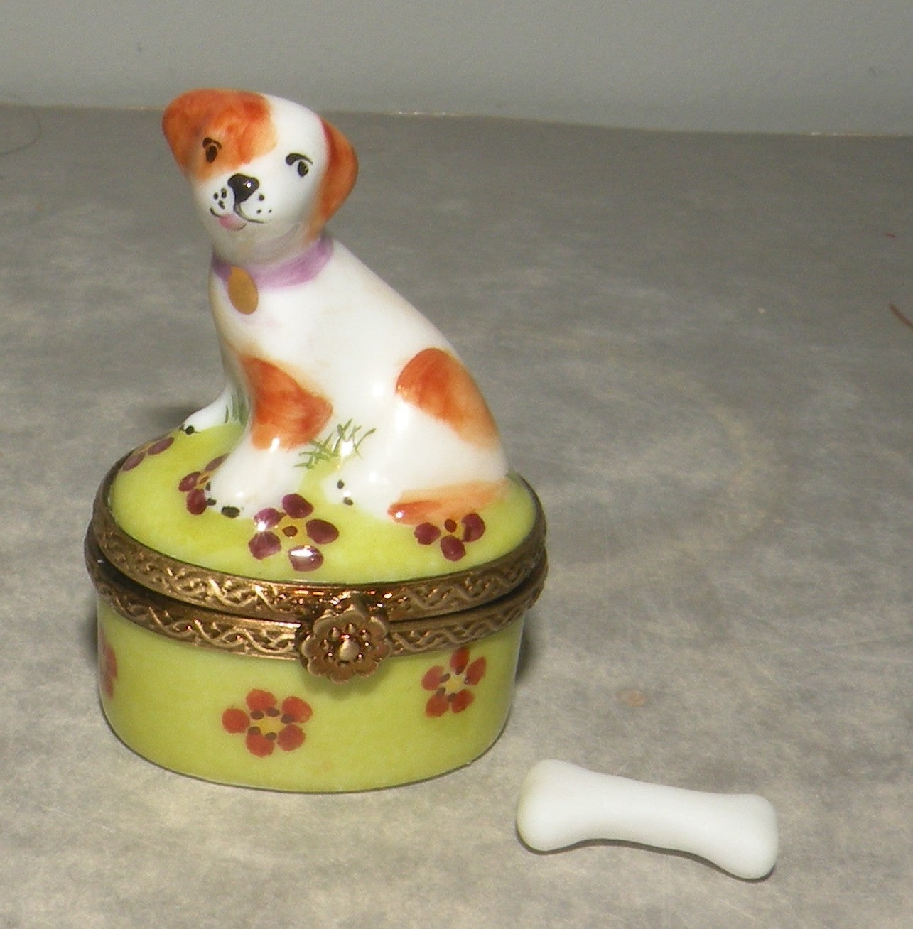 Doggie Calin , Limoges Box number 56