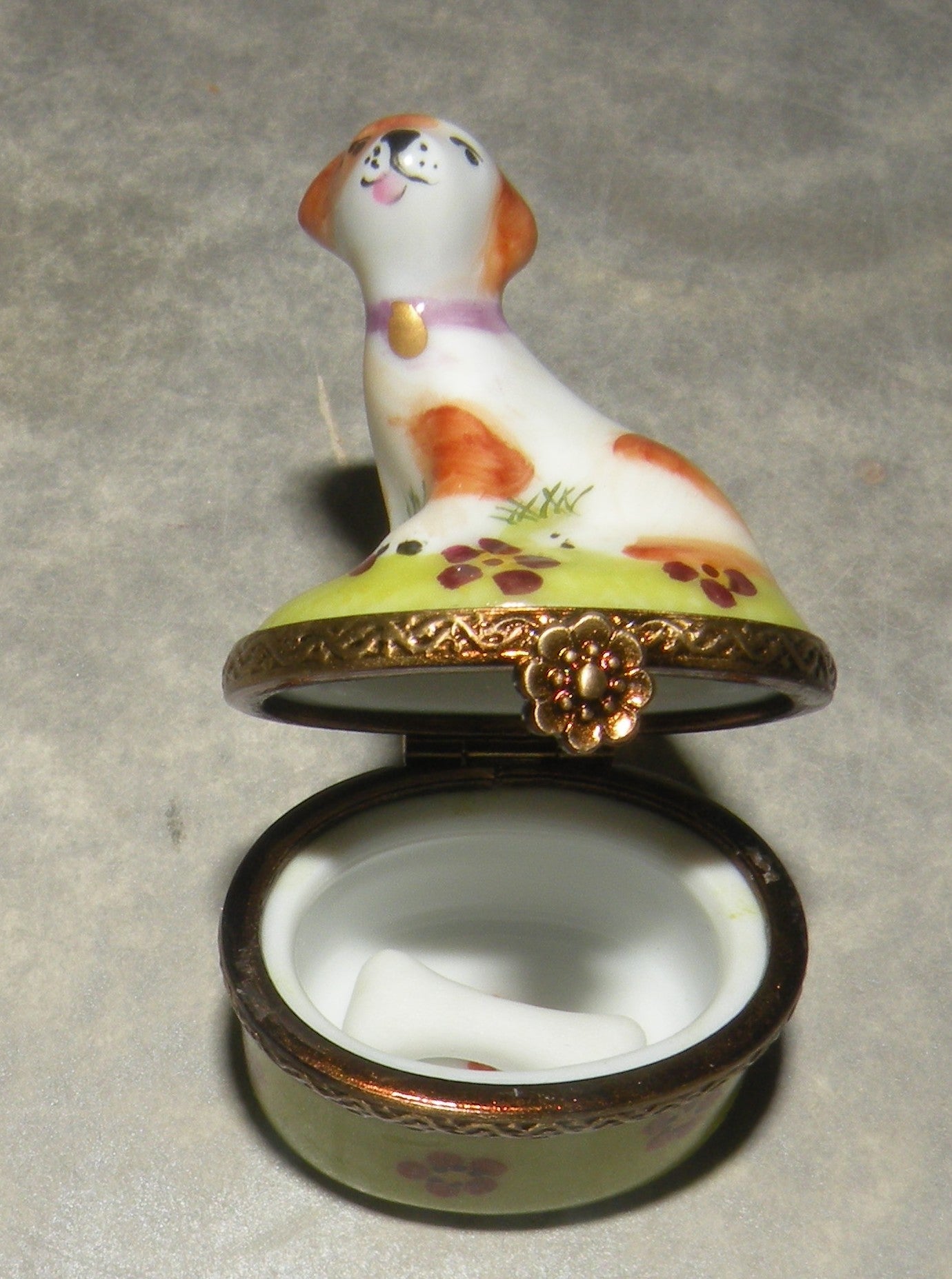 Doggie Calin , Limoges Box number 56