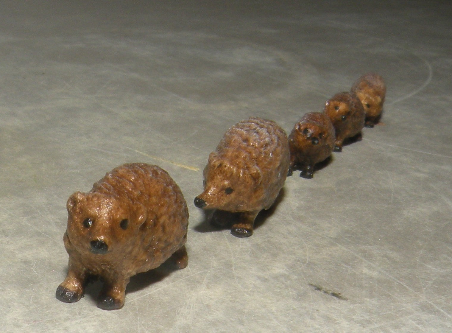 Hedgehog Family, Kastlunger