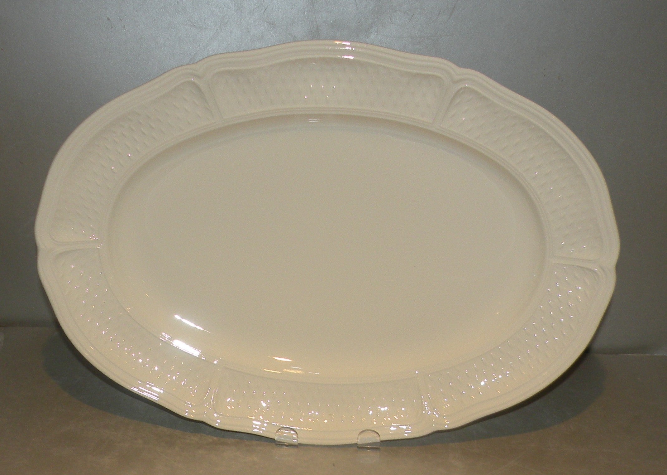 Oval Platter Nr 6, Pont Aux Choux White