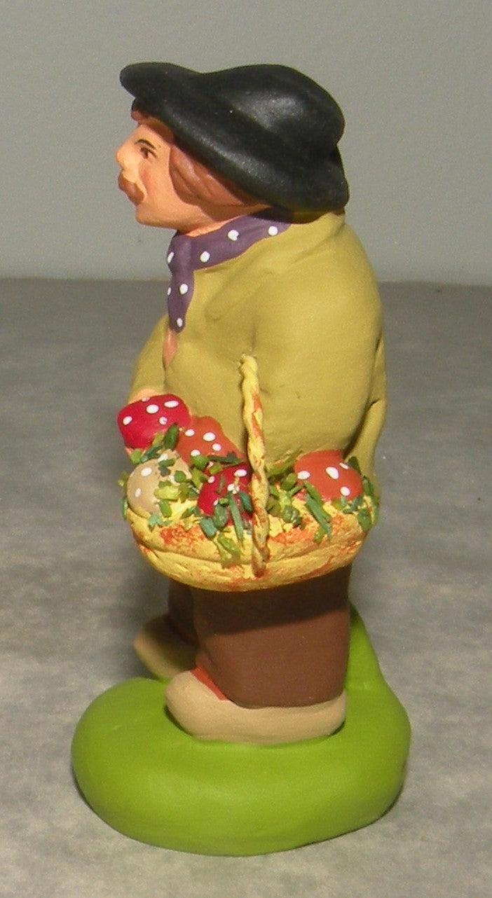 Mushroom picker , Didier, 6 Cm